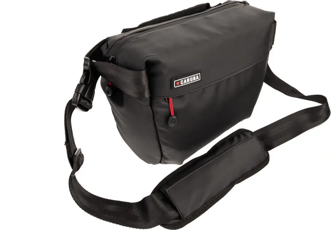 Caruba Compex Chase 100 Cameratas - Sling - Zwart