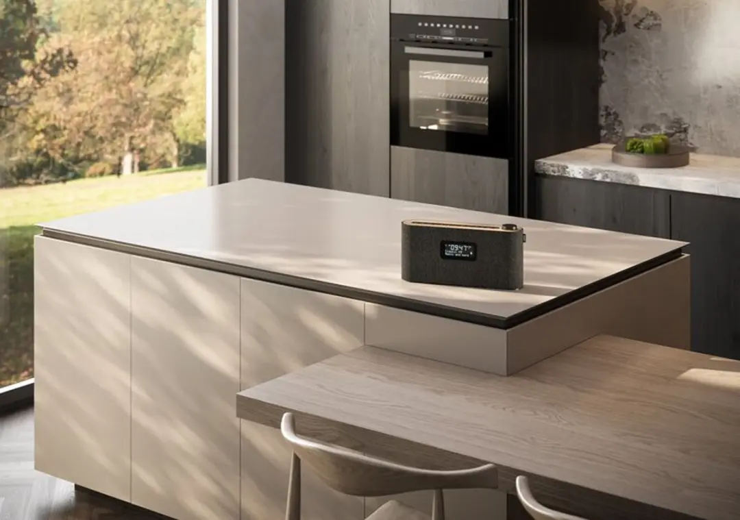 Loewe Radio.frequency DAB+ FM Bluetooth - 62620D10 Zwart/Goud