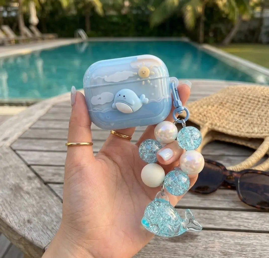 NUVEX AirPods Pro 3 Hoesje Lichtblauw - Met kralenkoord & hanger