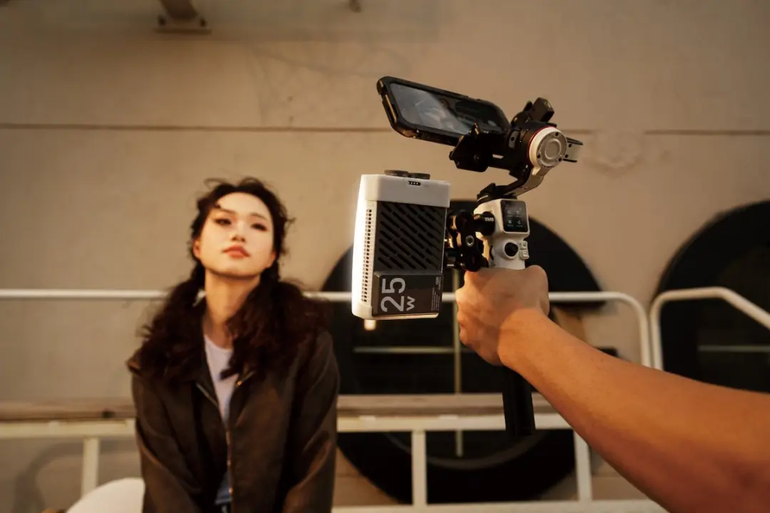 Zhiyun Cinepeer CM25 Videolicht 25W