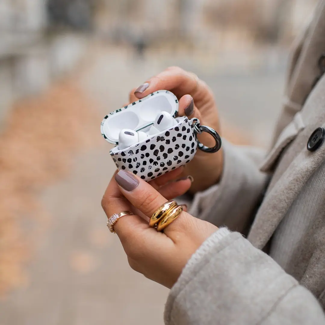 Burga Hardcase Apple AirPods Pro 3 - Almond Latte