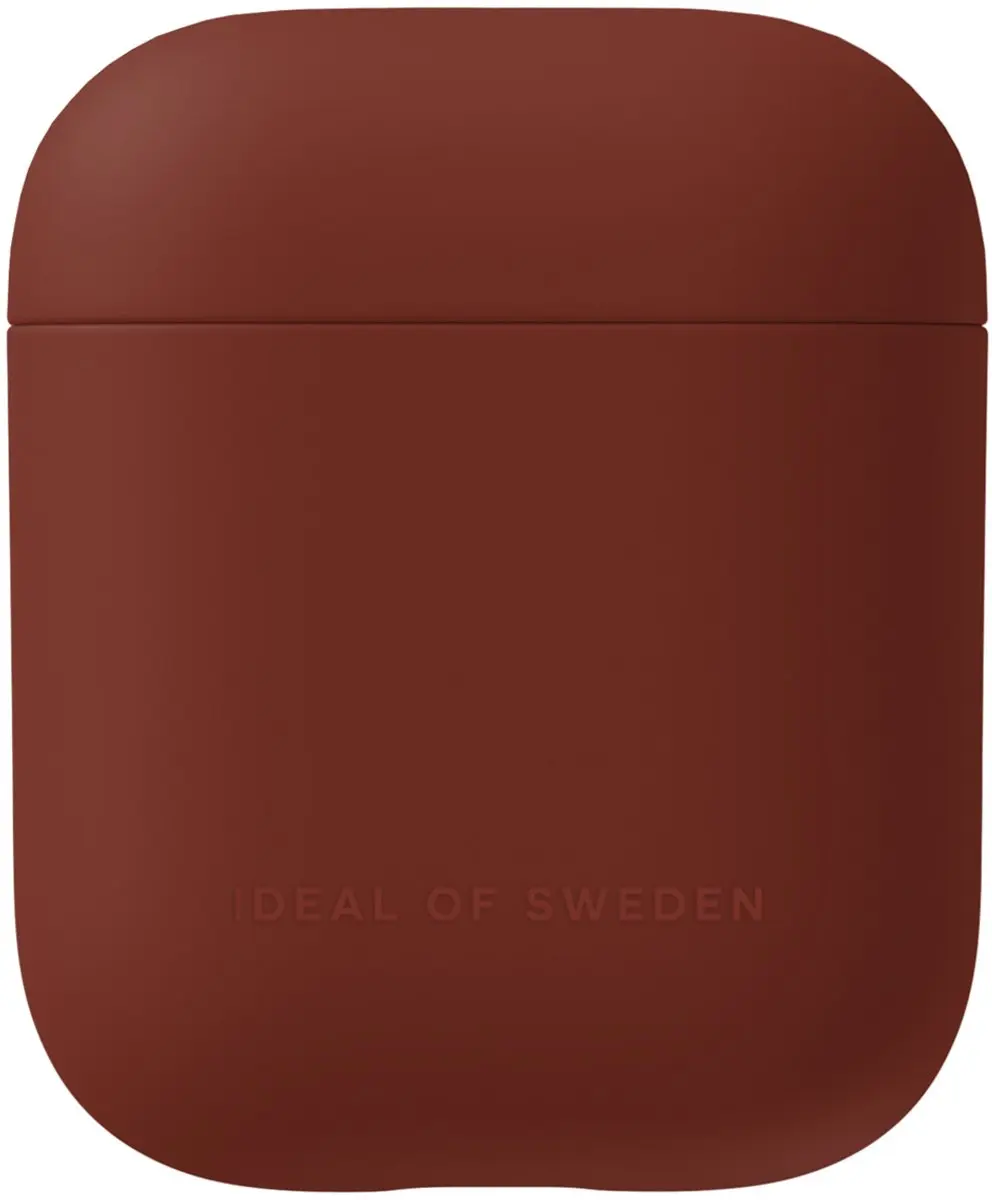 iDeal of Sweden Silicone Case IDSIAPC-489 - Apple AirPods 4 - Donkerrood