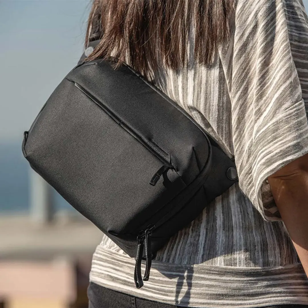 Peak Design Everyday Sling 6L v3 - Zwart - afbeelding 3 van 6
