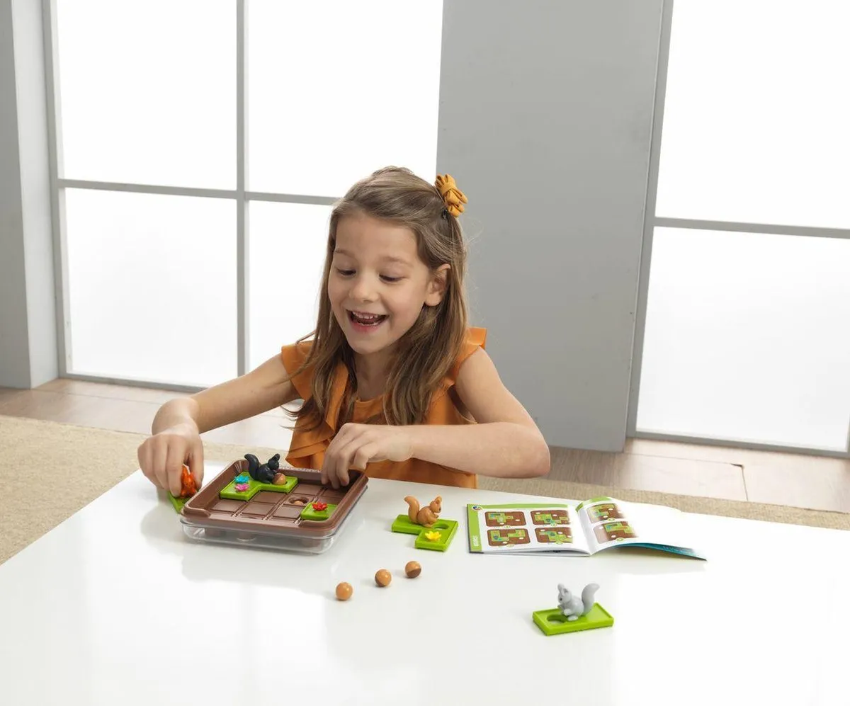 SmartGames Squirrels Go Nuts! SG 425