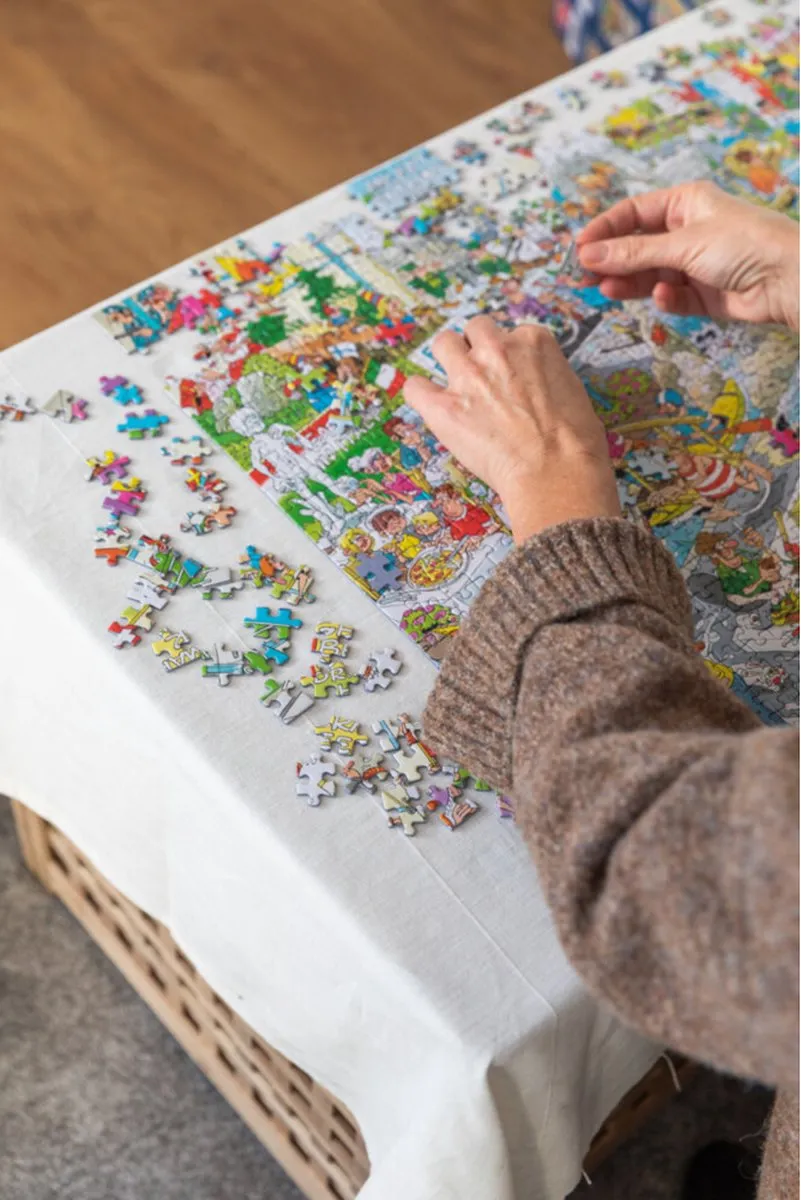 Jan van Haasteren De Goochelbeurs Puzzel 1000 Stuks - Meerkleurig