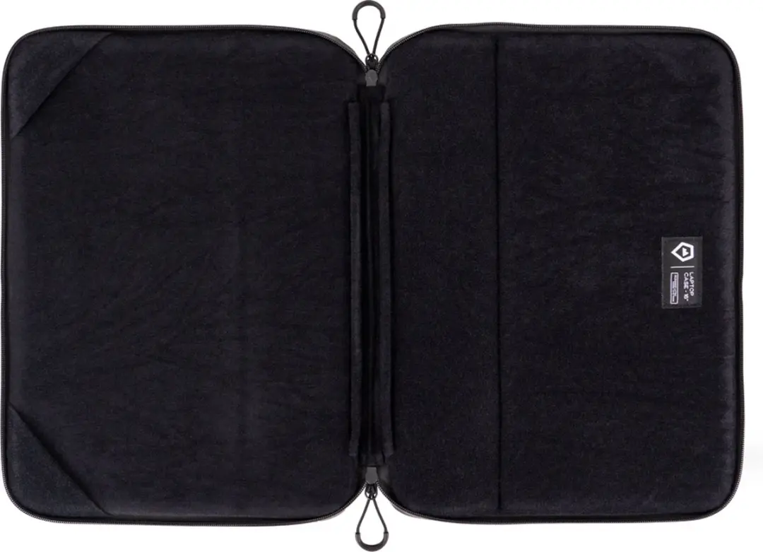 Wandrd Laptophoes 16" Zwart - 500