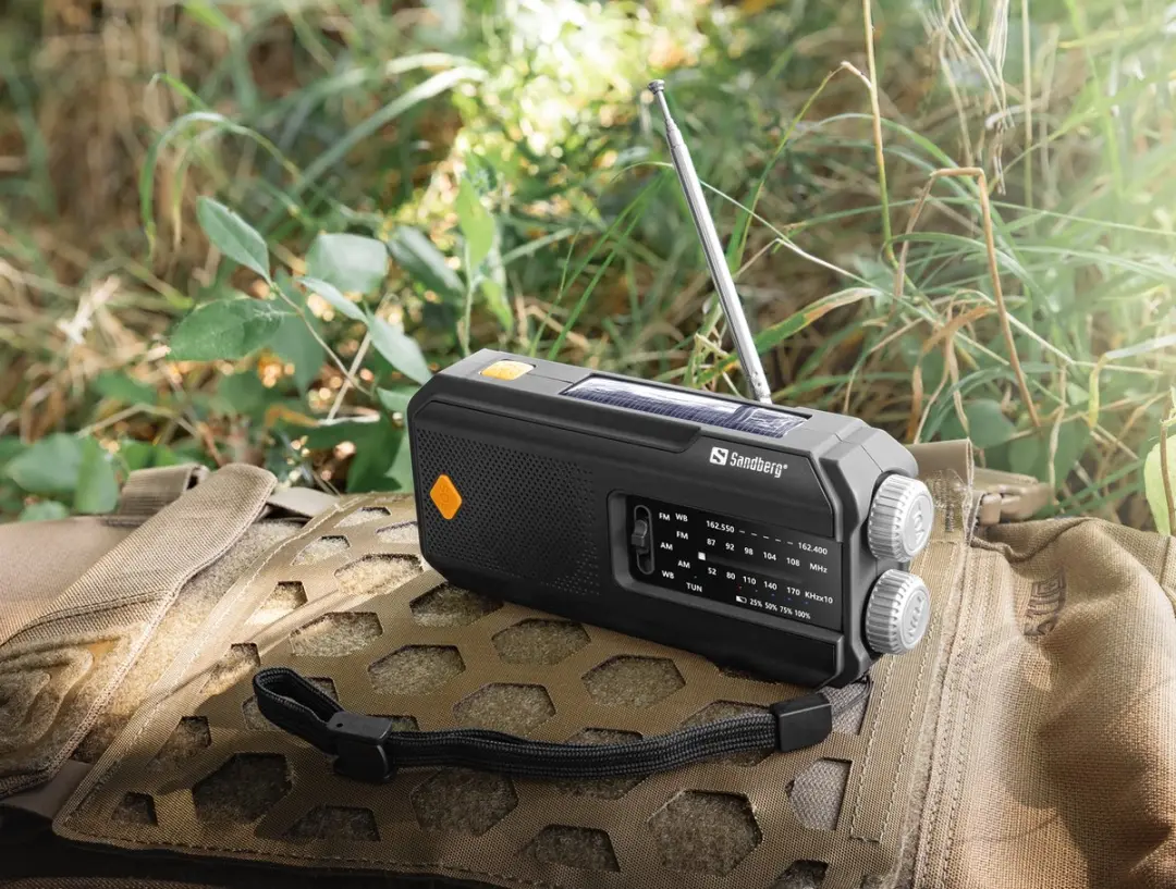 Sandberg Survivor Radio Powerbank 2000 421-04 - Black
