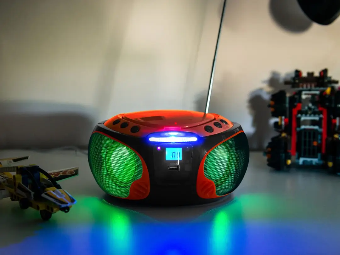 Lenco SCD-550RD Draagbare Radio - Bluetooth - 5W - Rood-Zwart