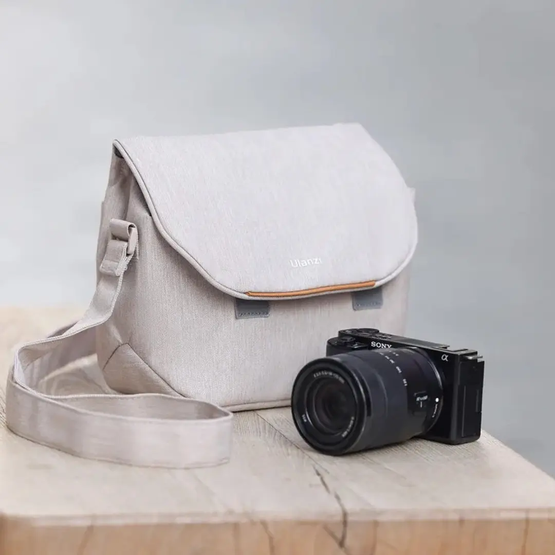 Ulanzi F01 Sling Camera Tas - Beige - afbeelding 6 van 6