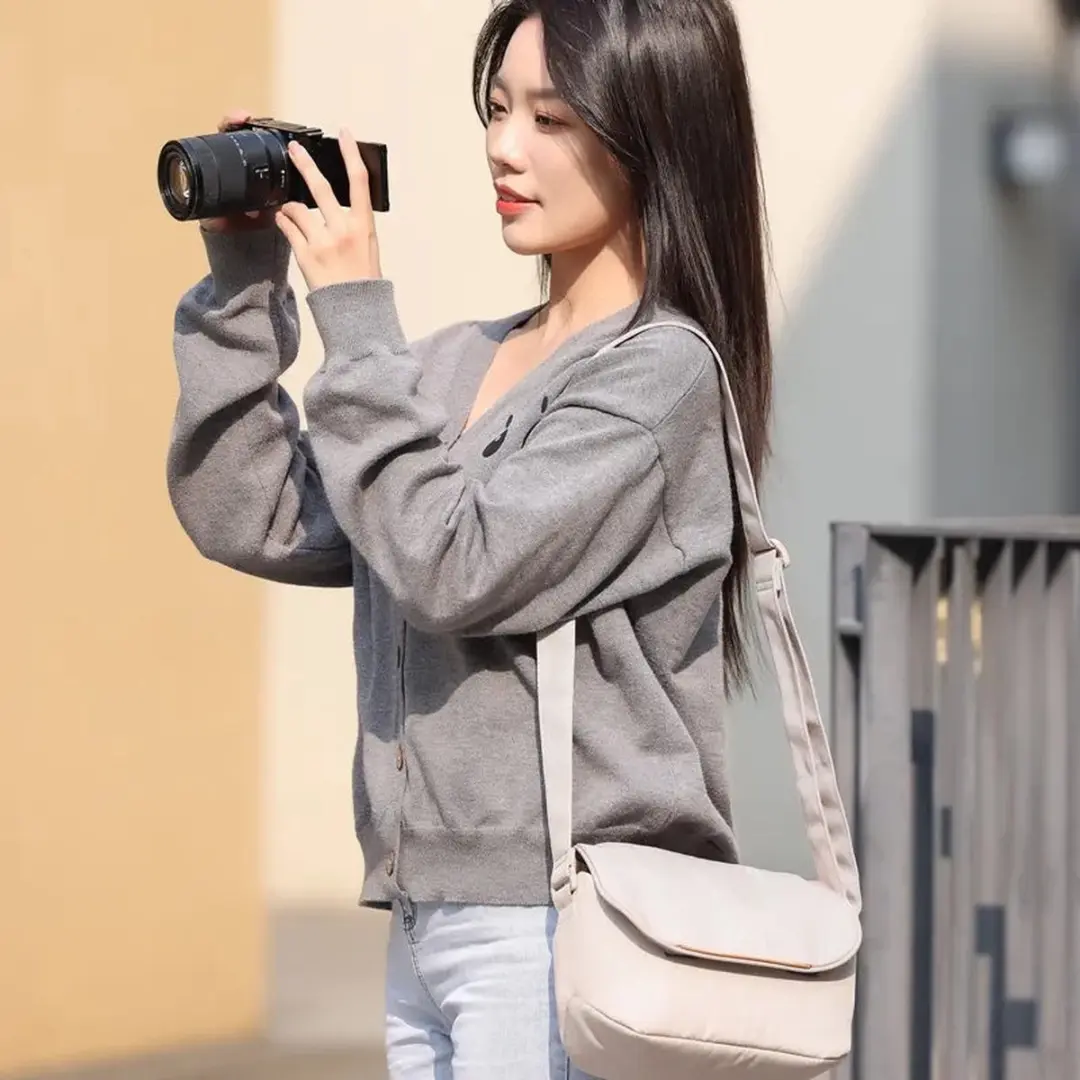 Ulanzi F01 Sling Camera Tas - Beige