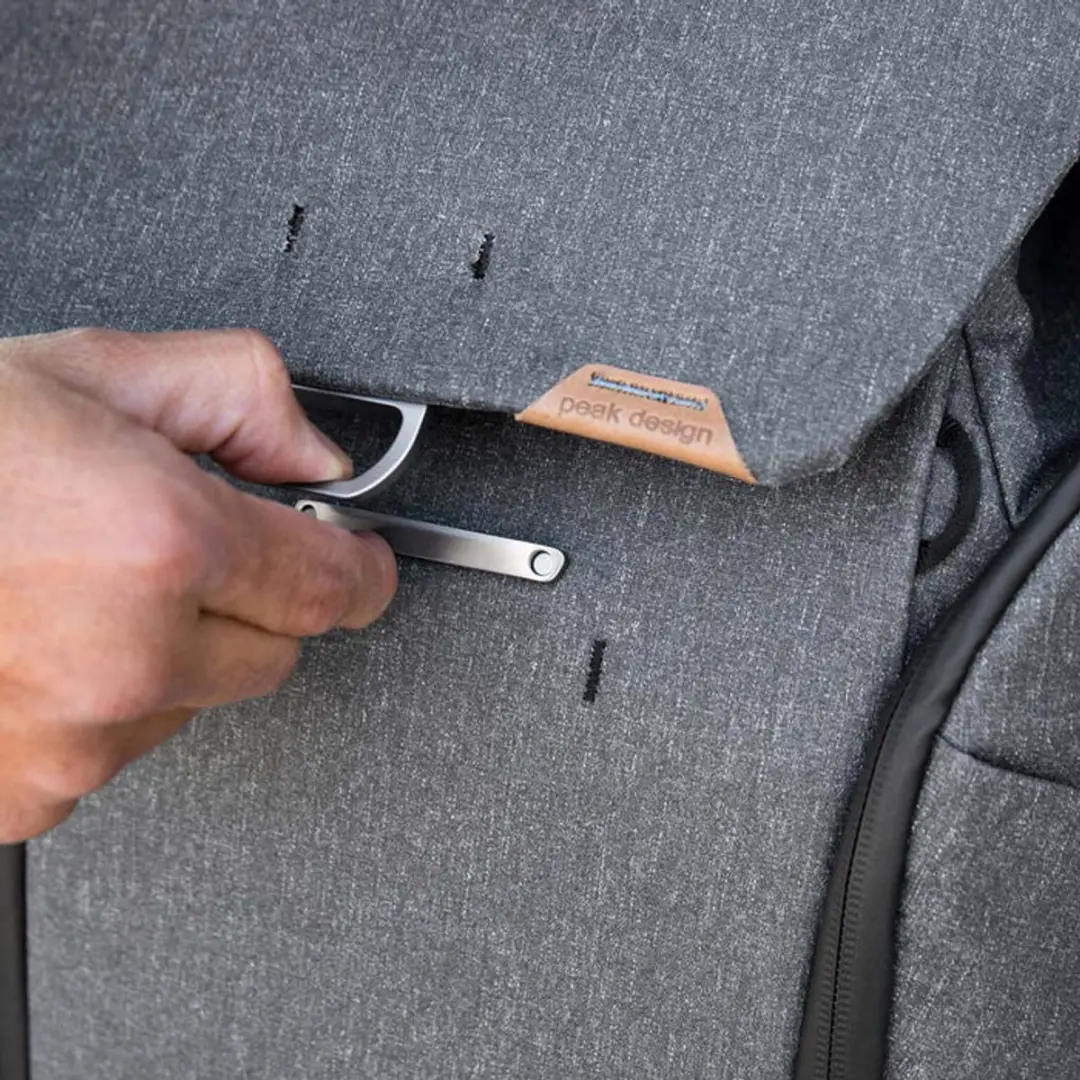 Peak Design Alltagsrucksack 20L v3 BEDB-20-CH-3 - 15 inch - Zwart - afbeelding 2 van 6