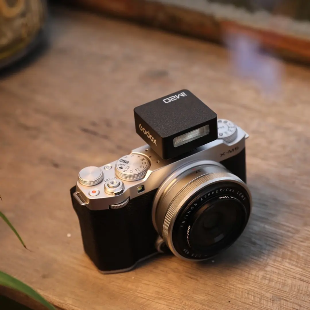 Godox iM20 iFlash Cameraflitser - Zwart