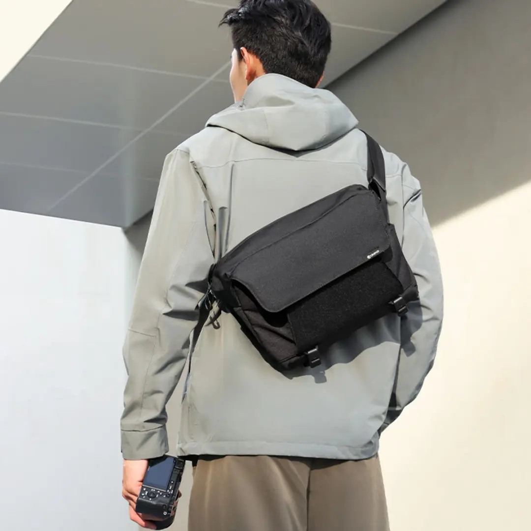 Ulanzi BP11 Crossbody Cameratas 8L - Zwart