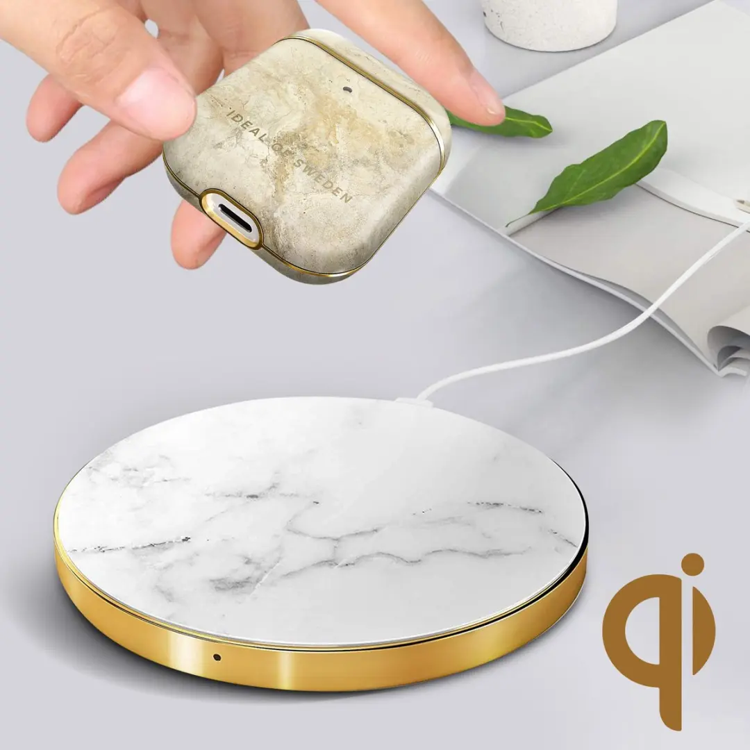 iDeal of Sweden AirPods Hoesje 131980719 - Sandstorm Marble - afbeelding 6 van 6