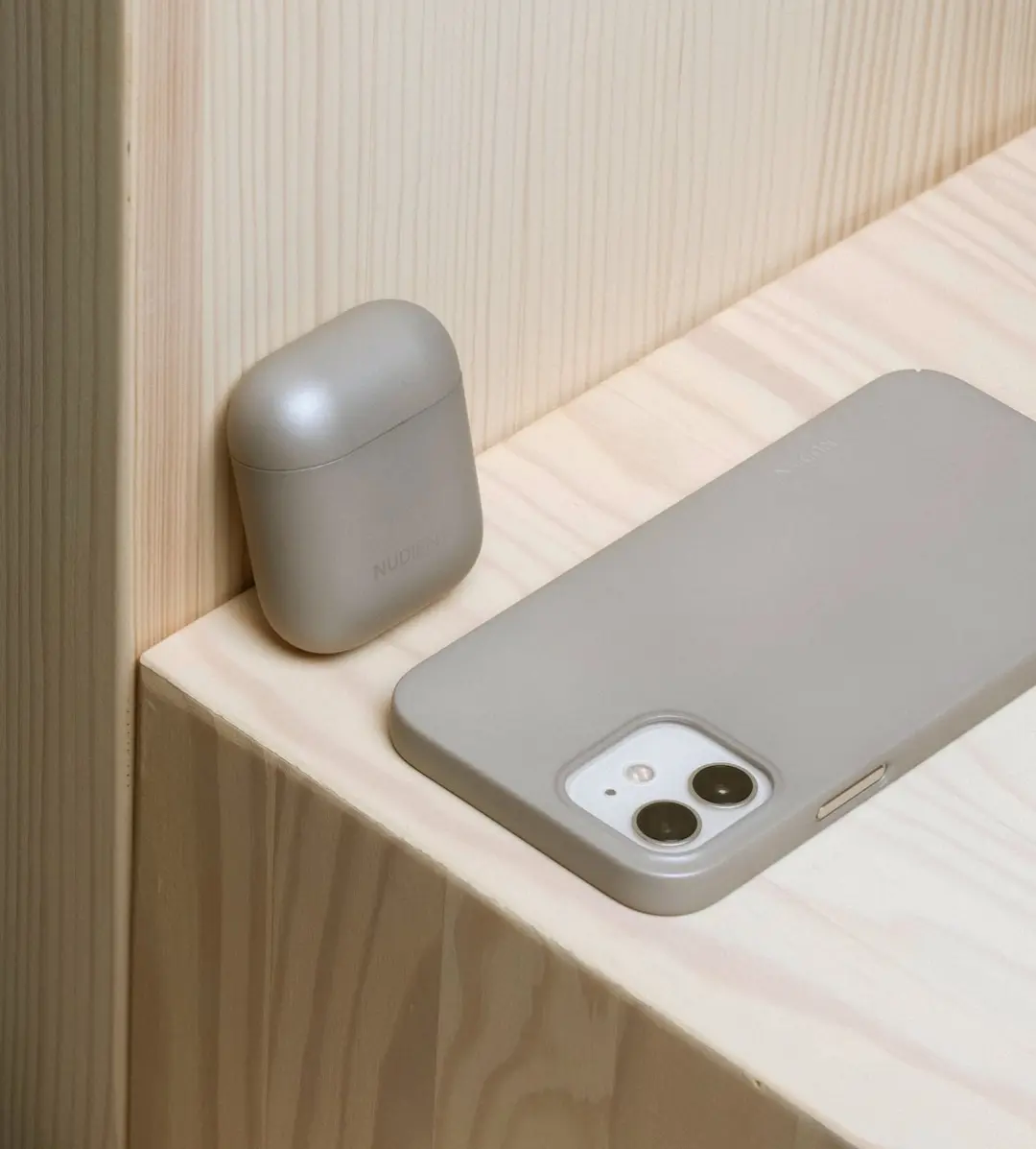 Nudient Hard Hoesje Apple AirPods 2 Clay Beige - APNNN-V1CB