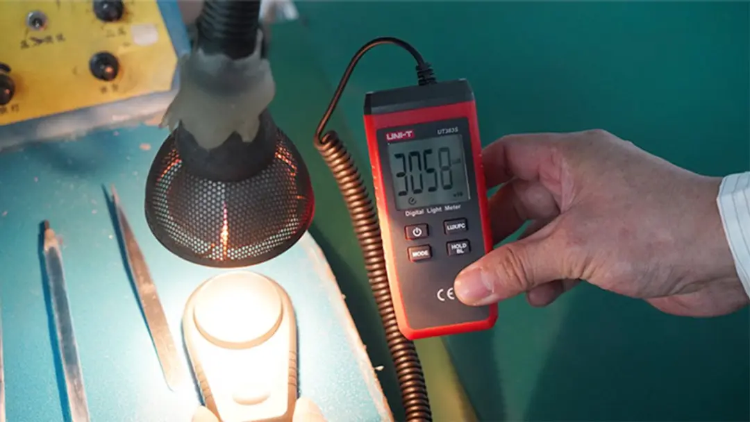 UNI-T UT383S Digitale Lichtmeter