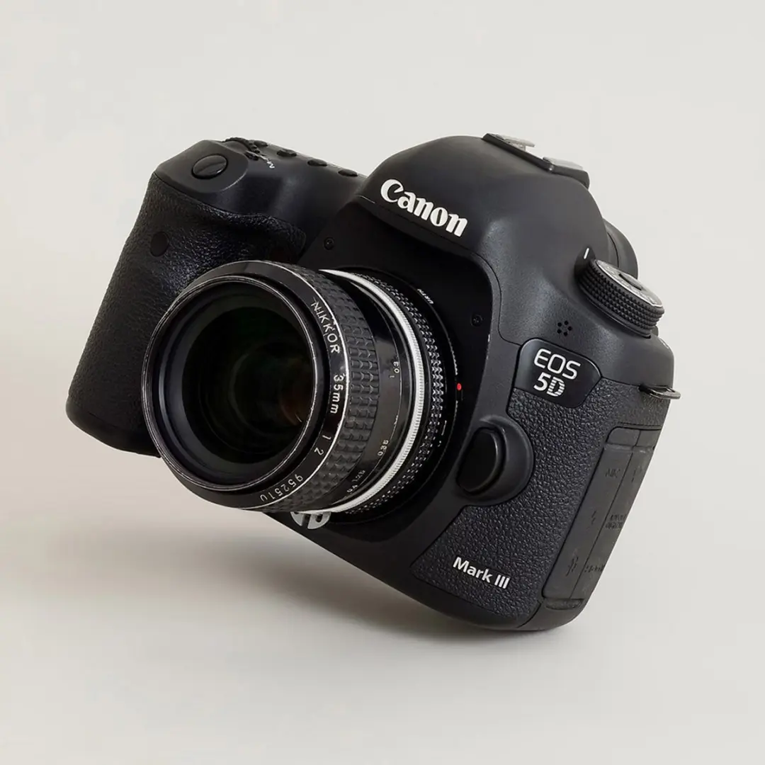 Urth D239271 Lens Mount Adapter Nikon F naar Canon EF/EF-S - Zwart