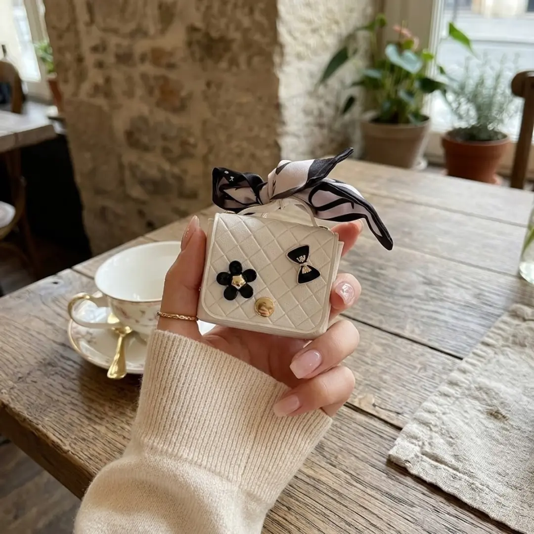 NUVEX Hoesje voor AirPods Pro 3 - Wit