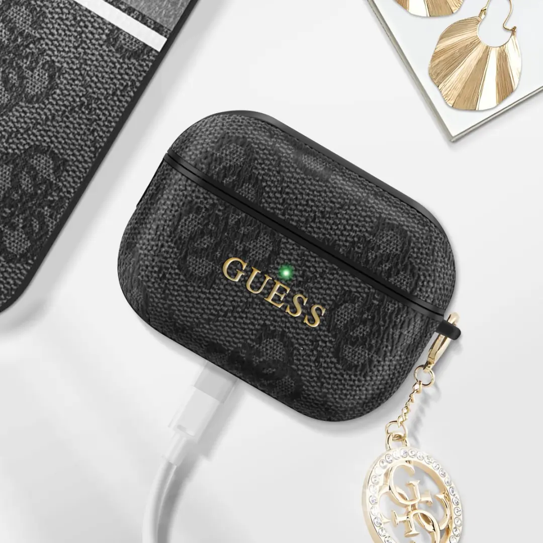 GUESS Hoesje AirPods Pro 4G Script - Zwart