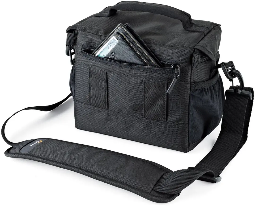 Lowepro Nova 160 AW II Schoudertas - 2 Lenzen - Zwart