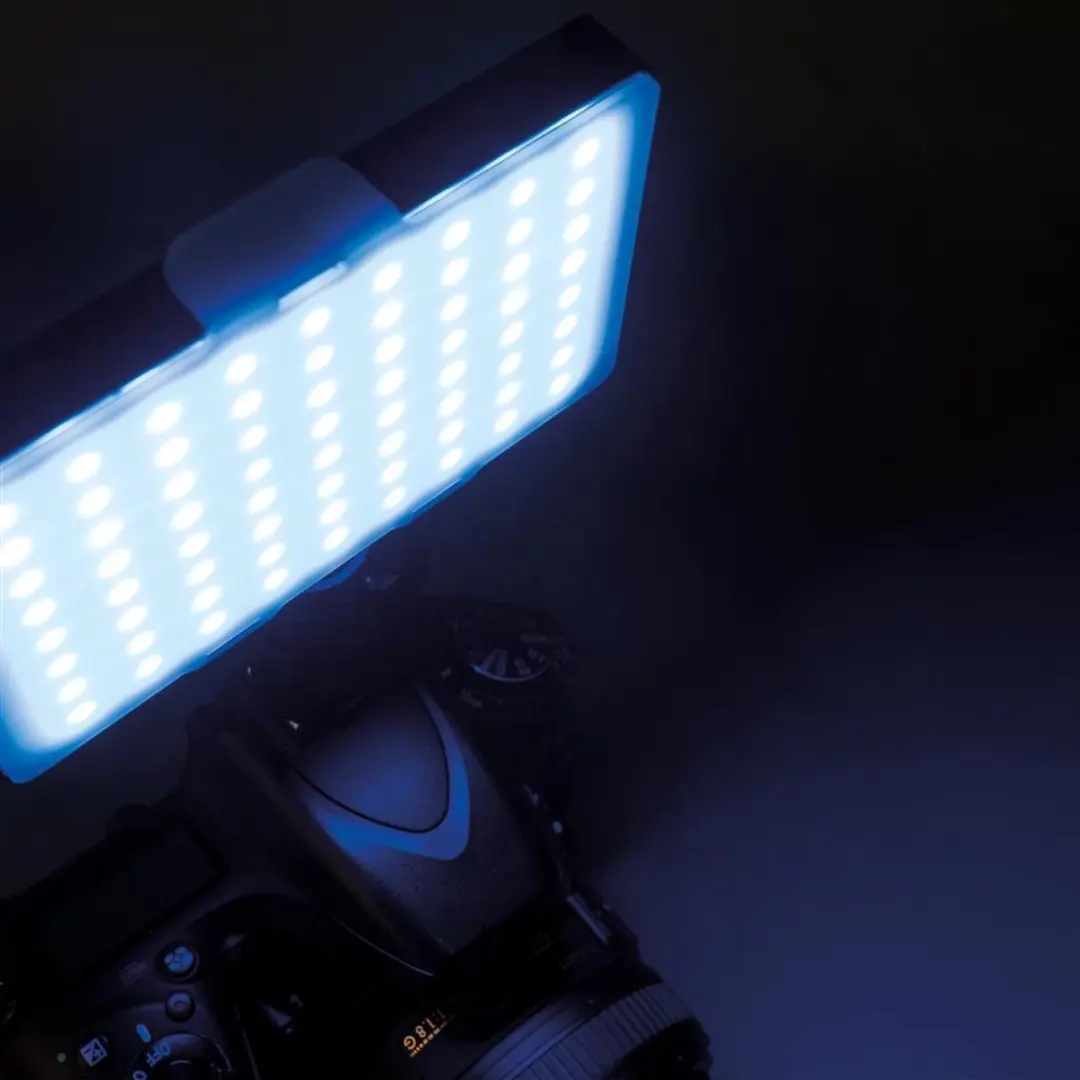 Dörr BVL-152 RGB LED Videolamp - 152 LED - 5600K - Zwart