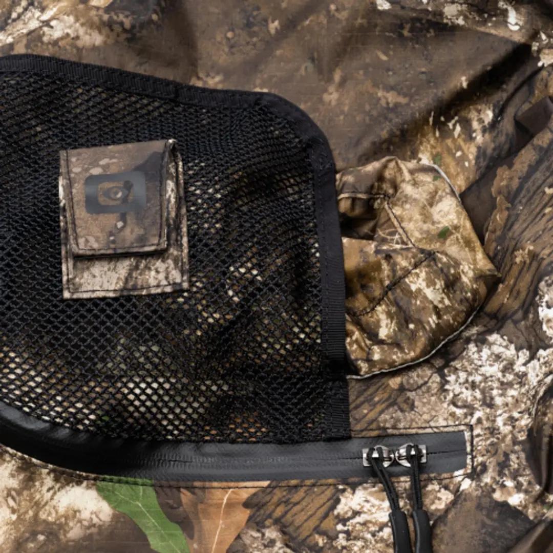 Think Tank Hydrophobia D Regenhoes 70-200 V3 - RealTree APX