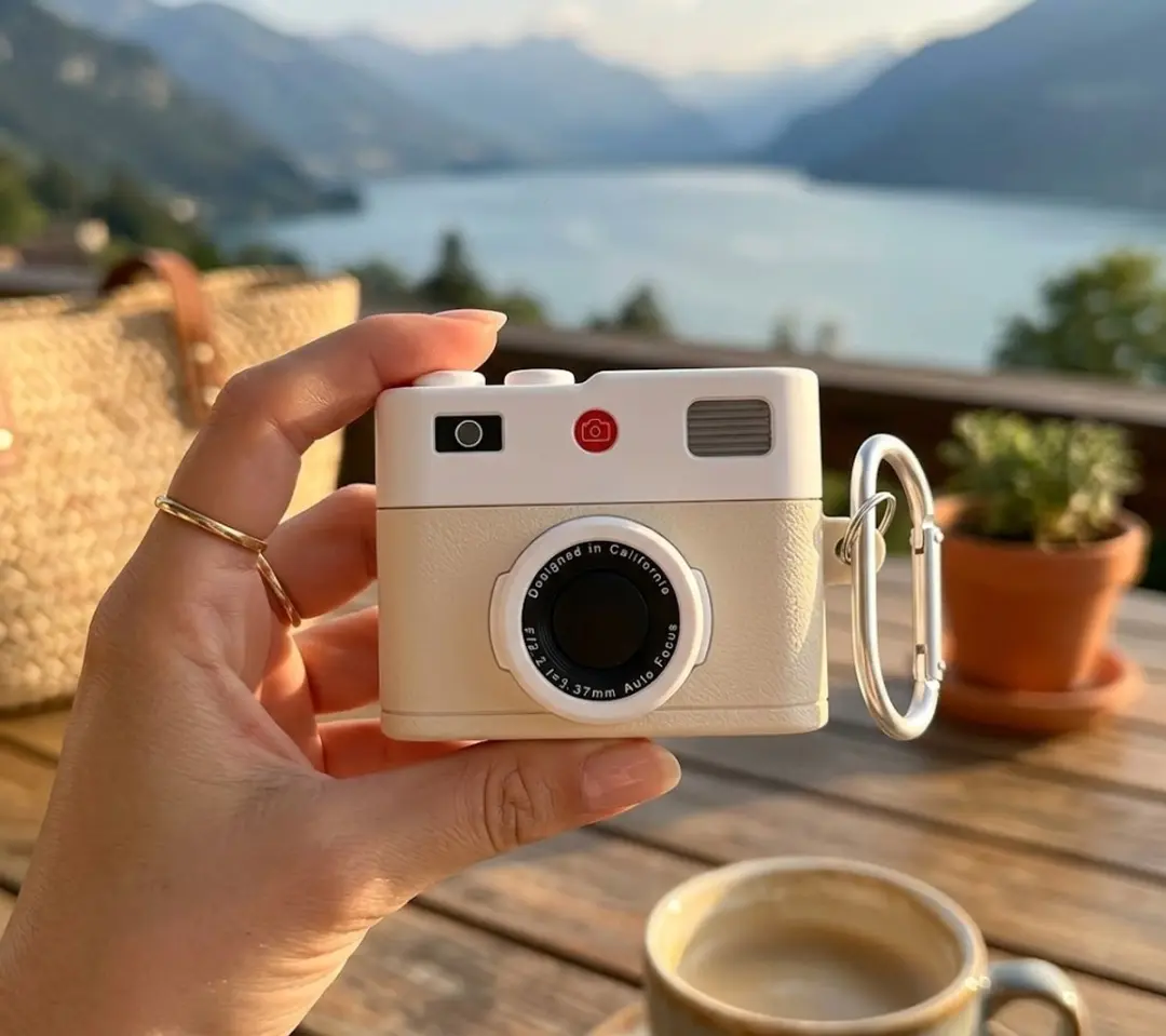 NUVEX AirPods Pro 2 Hoesje Wit - Retro Camera Design