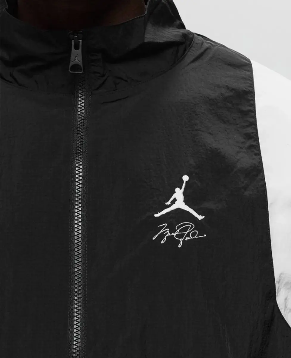 Jordan Essentials Jacket FN4621-010 - Maat S - Zwart/Wit