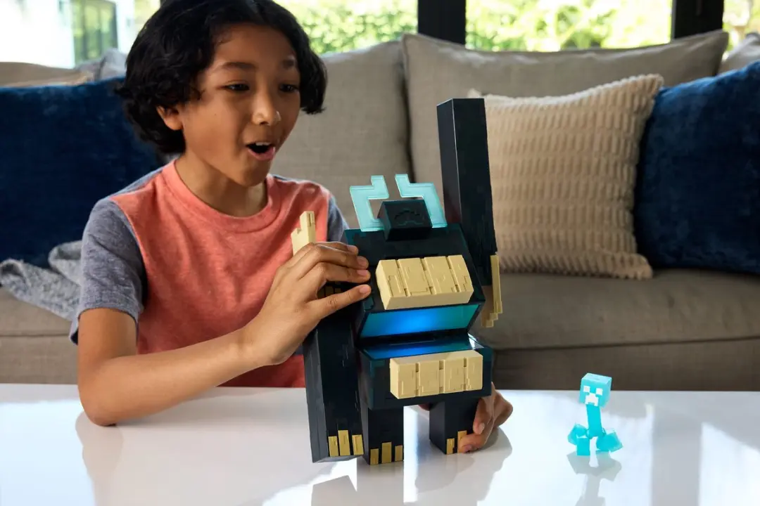 Mattel Minecraft Spicewood Figuur - Licht & Geluid JMK46 - Meerkleurig