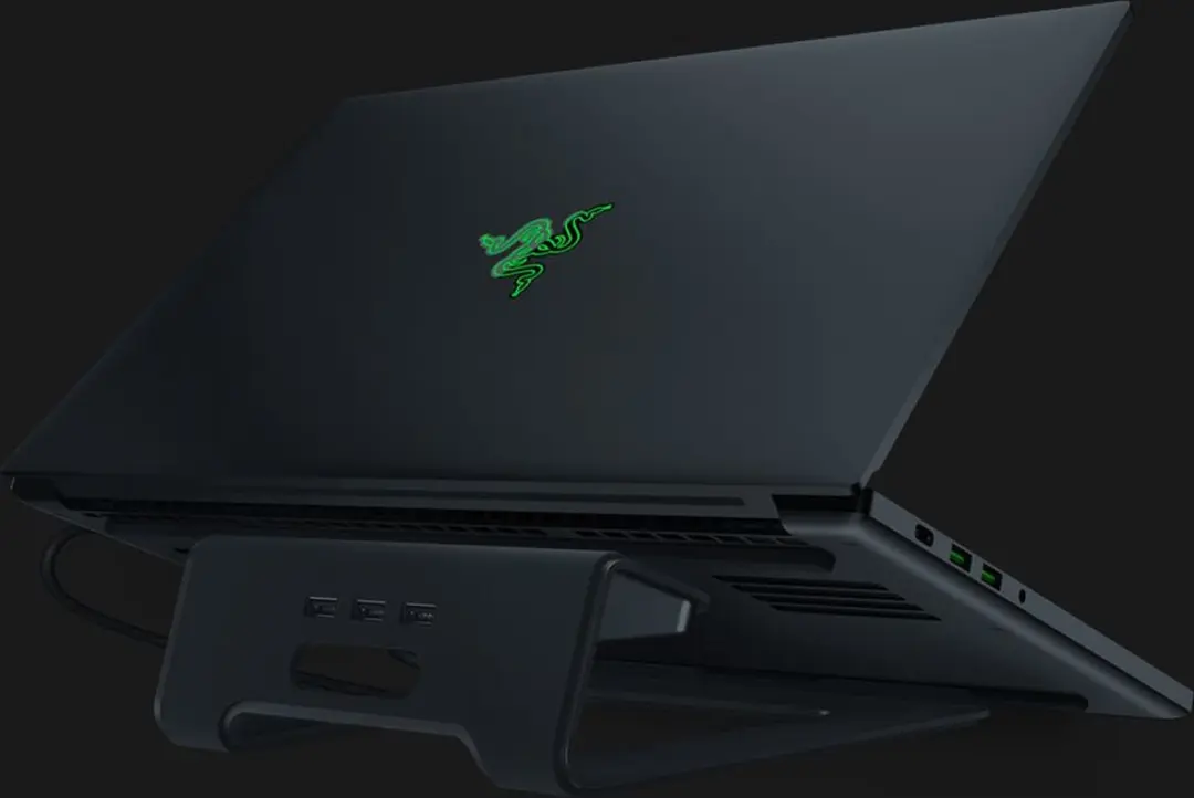 Razer Laptopstand Chroma RC21-01110200-R3M1 - 13-15" - Zwart