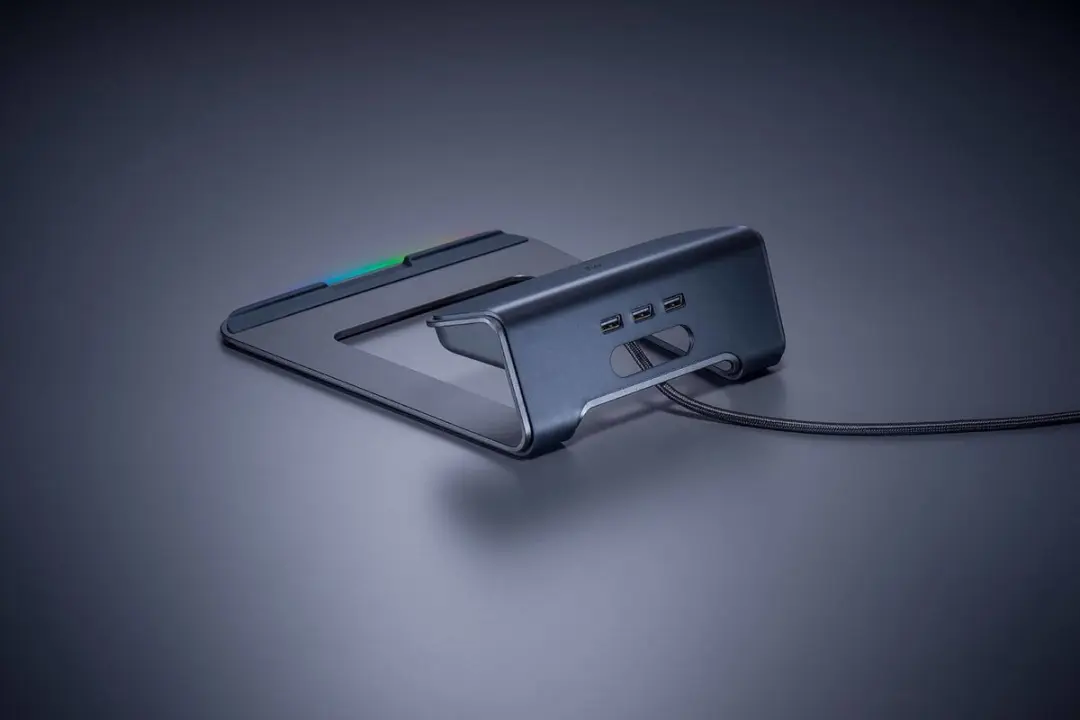 Razer Laptopstand Chroma RC21-01110200-R3M1 - 13-15" - Zwart