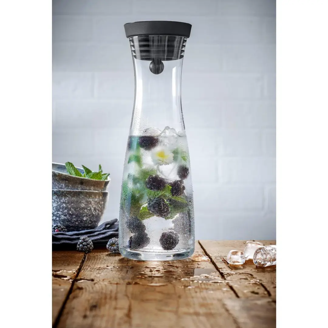 WMF Basic Waterkaraf 1L - Zwart