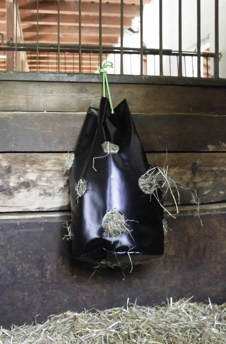 Kerbl Hooizak 16kg - Zwart
