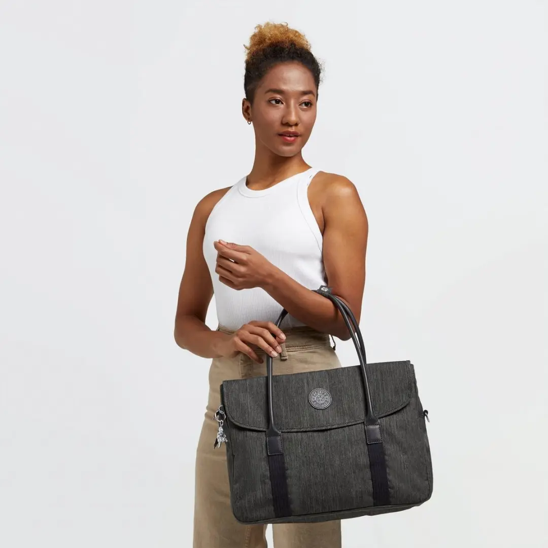 Kipling SUPERWORKER KPKI4718K591 Laptoptas 15" - 3 Vakken - Signature Emb