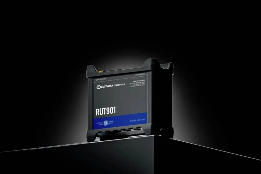 Teltonika RUT901 WiFi-router LTE - Zwart