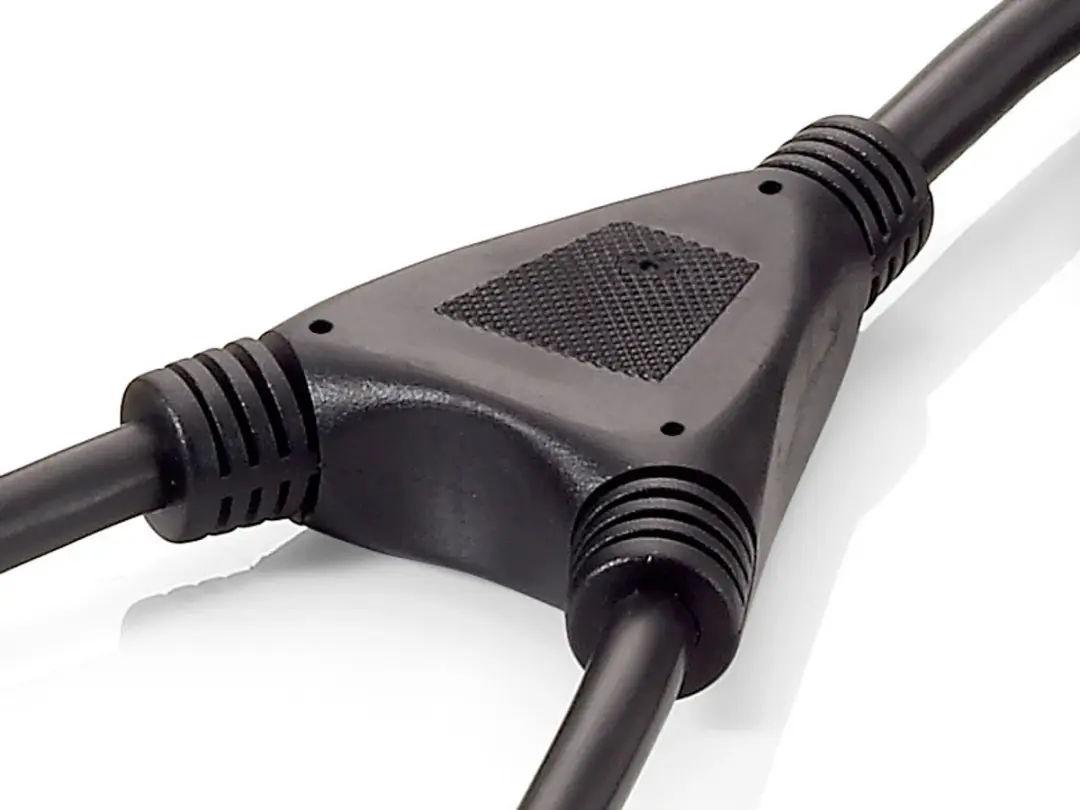 Equip 112220 Elektriciteitssnoer 1,8m CEE 7/7 - 2x C13 - Zwart - afbeelding 5 van 6
