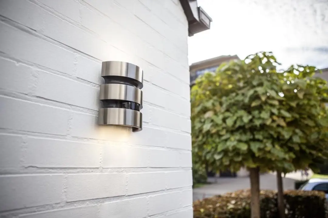 LUTEC Maya Wandlamp LED Sensor 18.5W - Zilver