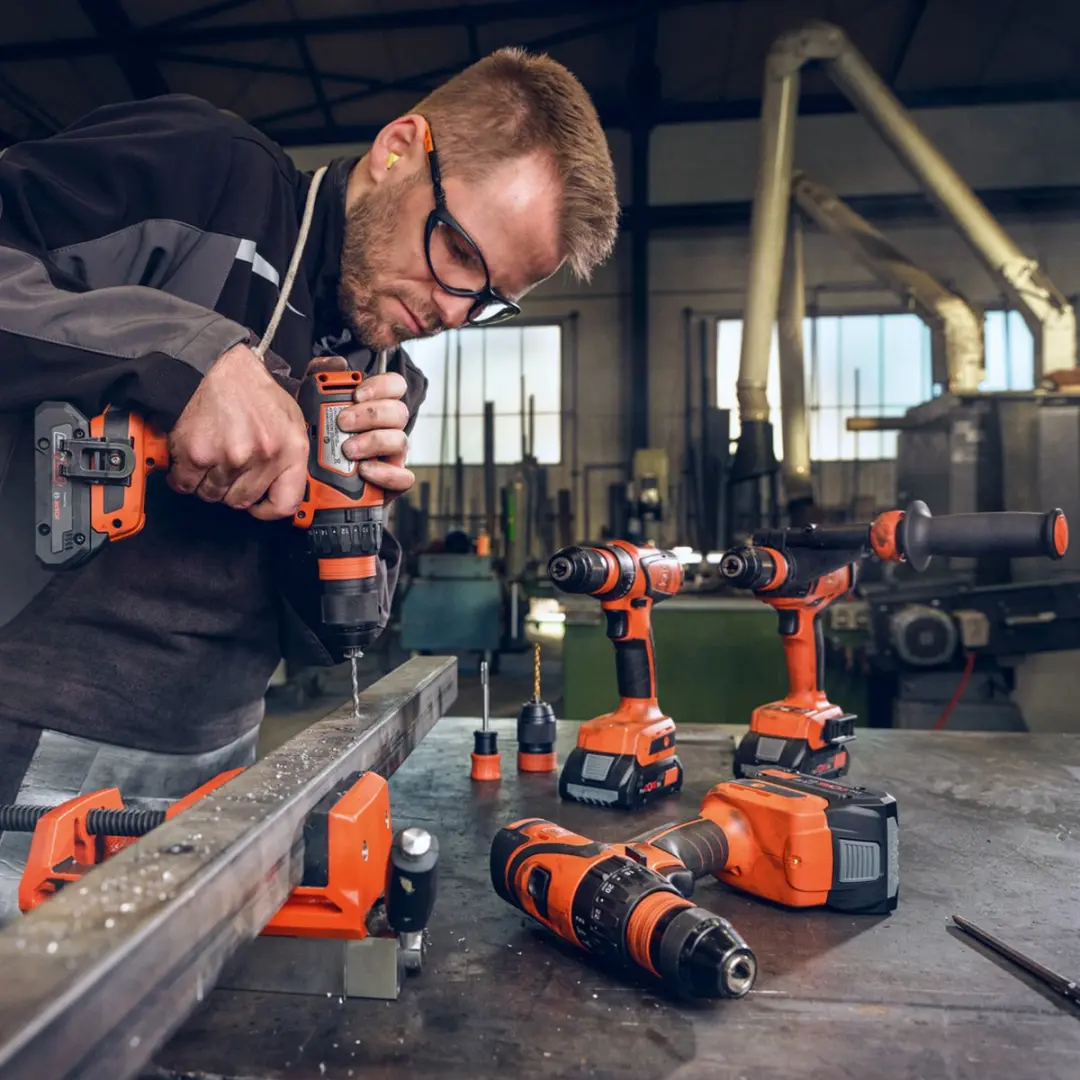 Fein Voordeelpakket Combo AMM 500 & ASCM 18 QSW - 2x 18V Accu - afbeelding 6 van 6