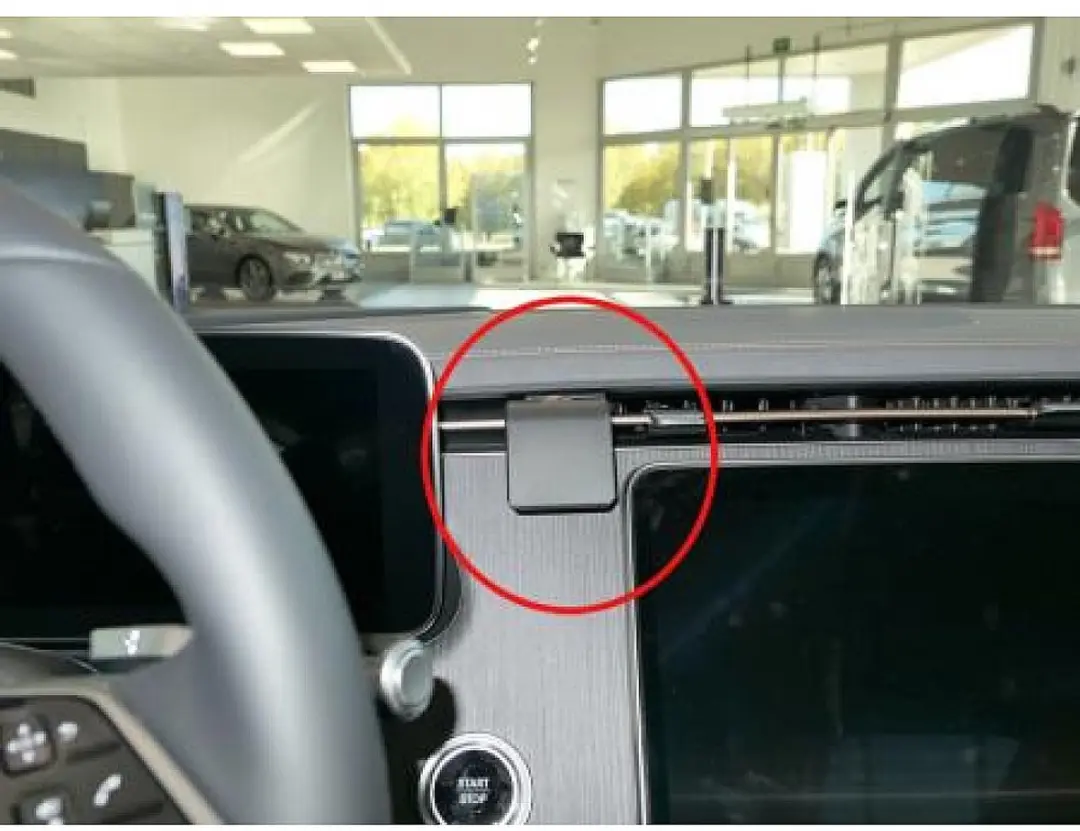 Brodit ProClip Mercedes EQE/EQS Angled Mount