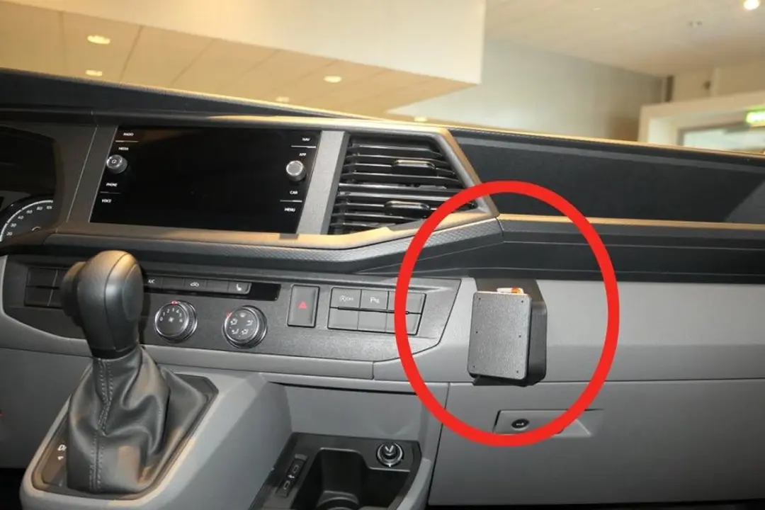 Brodit ProClip Angled Mount 855588 - Volkswagen T6.1/Caravelle 6.1