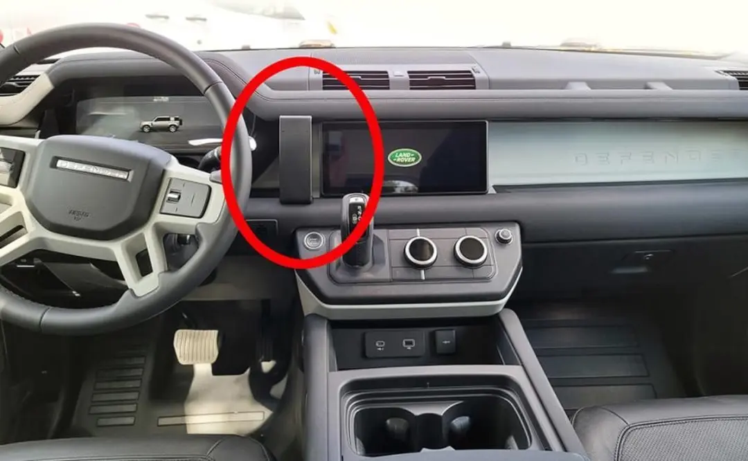 Brodit ProClip Center Mount Land Rover Defender 2020