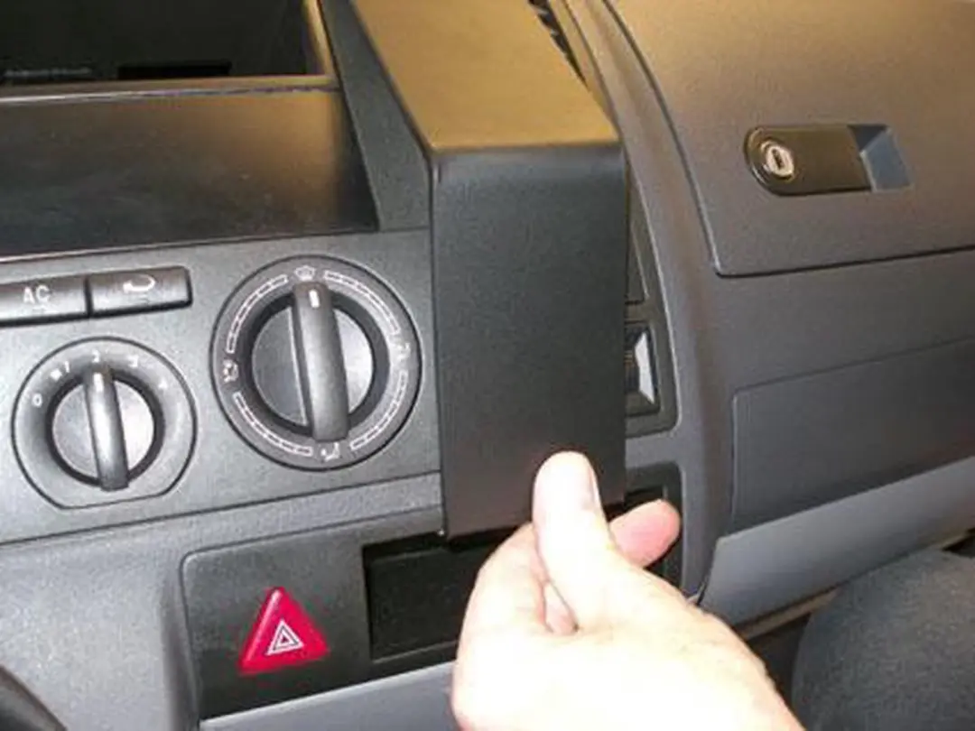 Brodit Proclip 213440 Volkswagen T5 Transporter/Pickup - Black