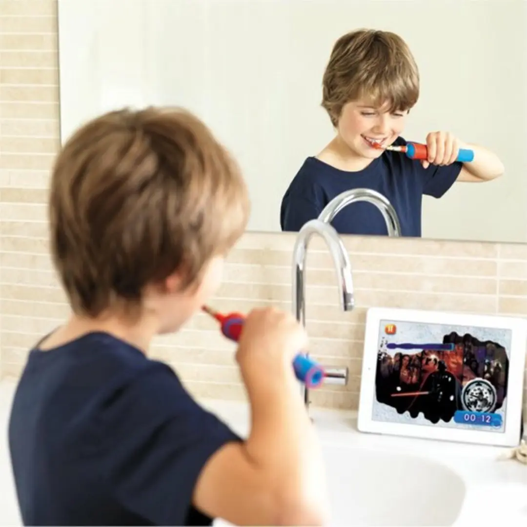 Oral-B Vitality Star Wars Elektrische Tandenborstel - Rood/Blauw
