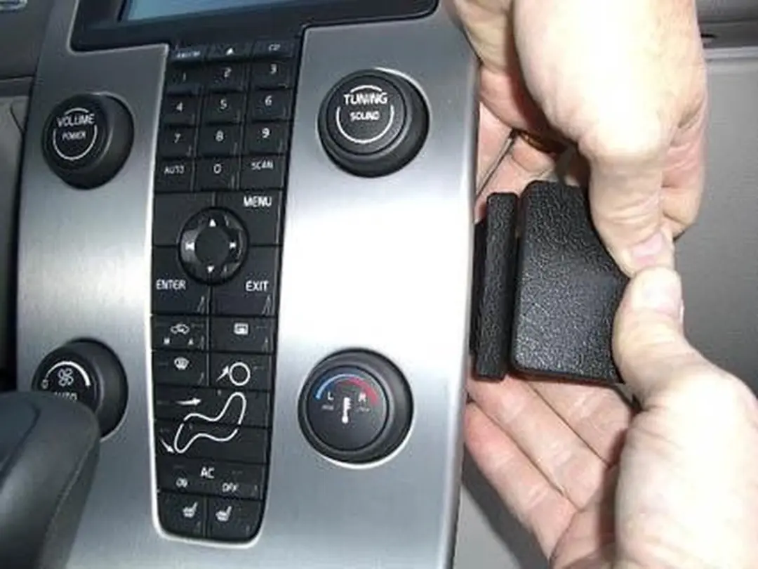 Brodit ProClip Angled Mount Volvo - Zwart