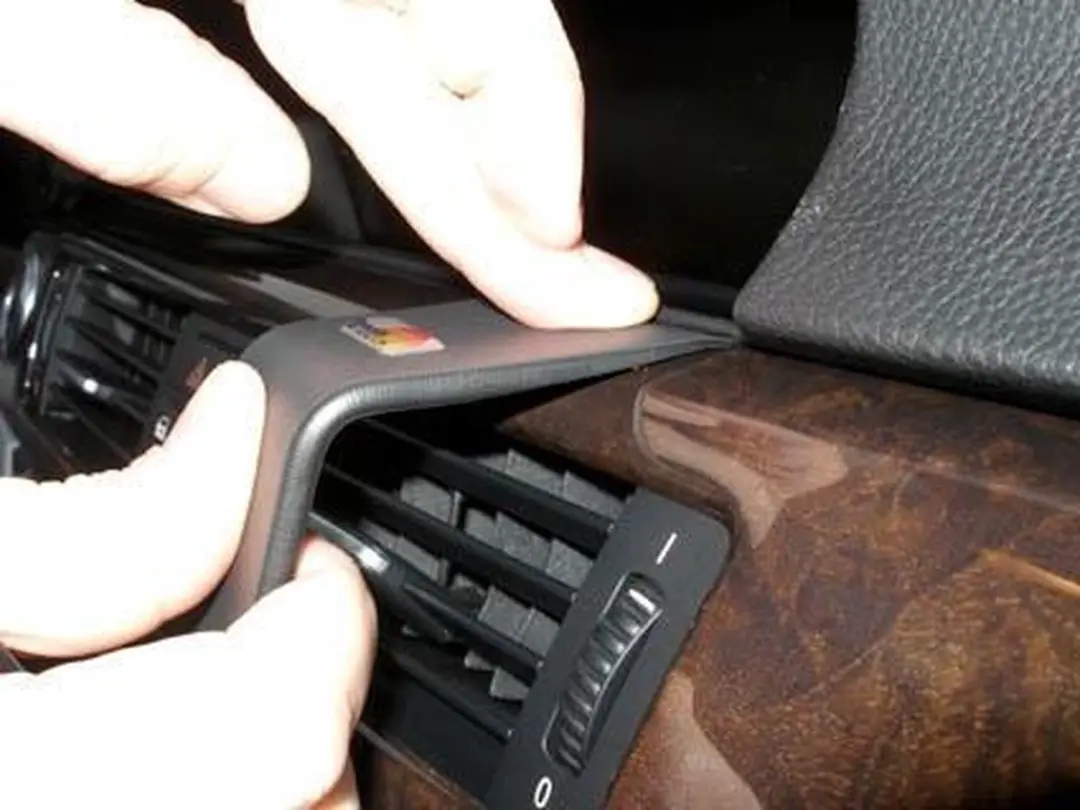 Brodit ProClip Angled Mount BMW 3-Serie 2005-2012 - Zwart