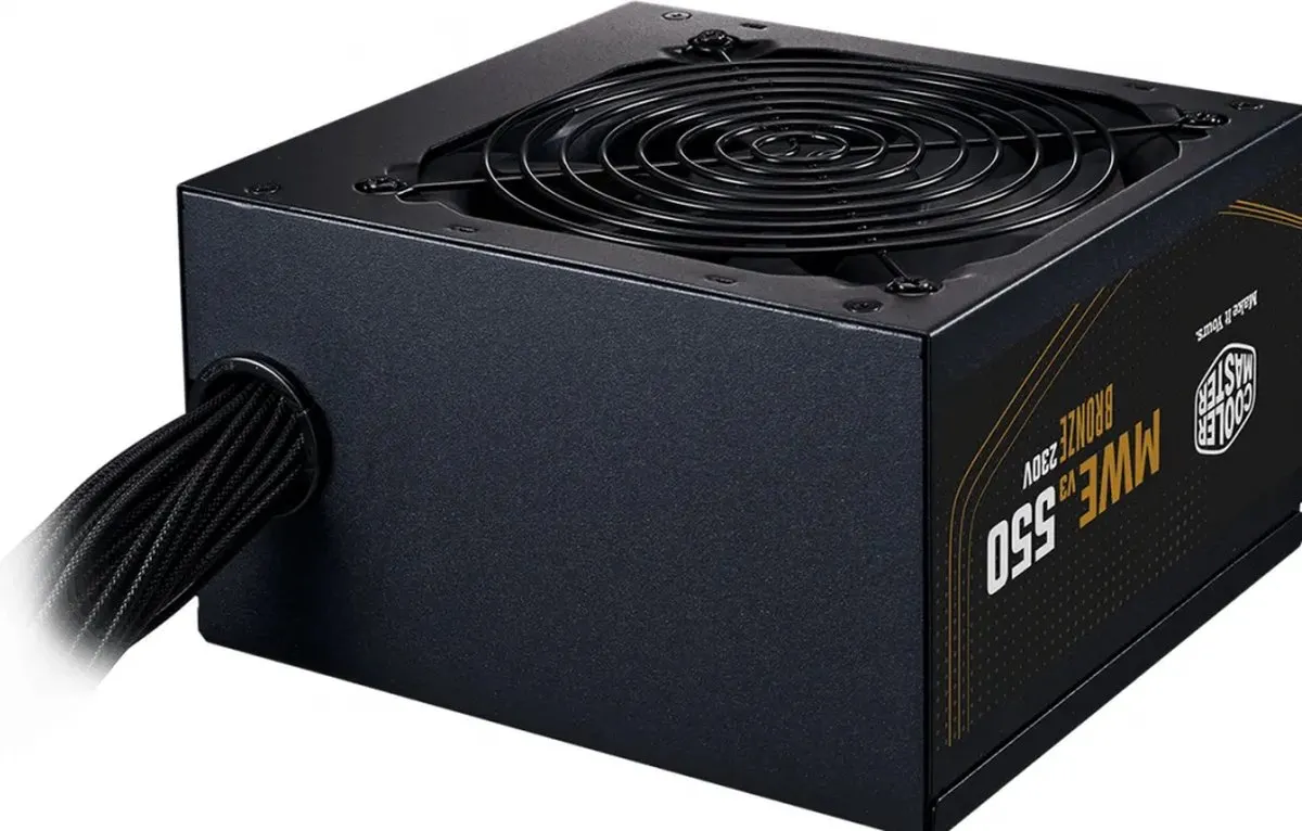 Cooler Master MWE Bronze 550 V3 Voeding - 550W - Zwart
