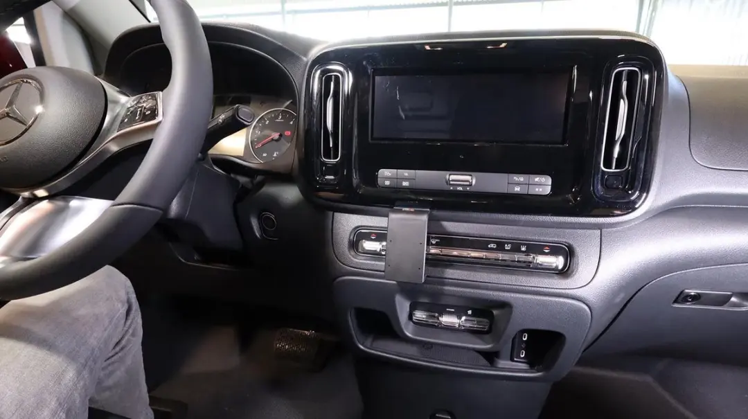 Brodit Proclip Mercedes-Benz Vito 24 Center Mount