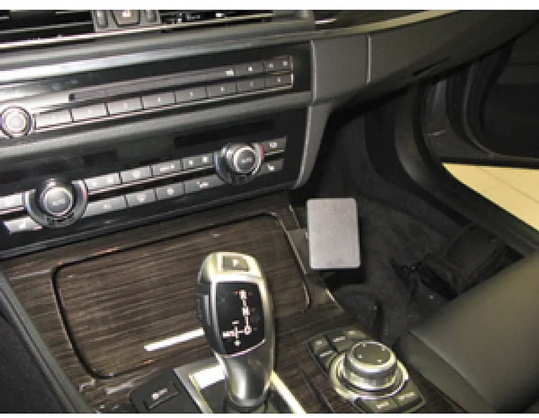 Brodit Consolehouder BMW 5 Serie F10/F11 - Zwart