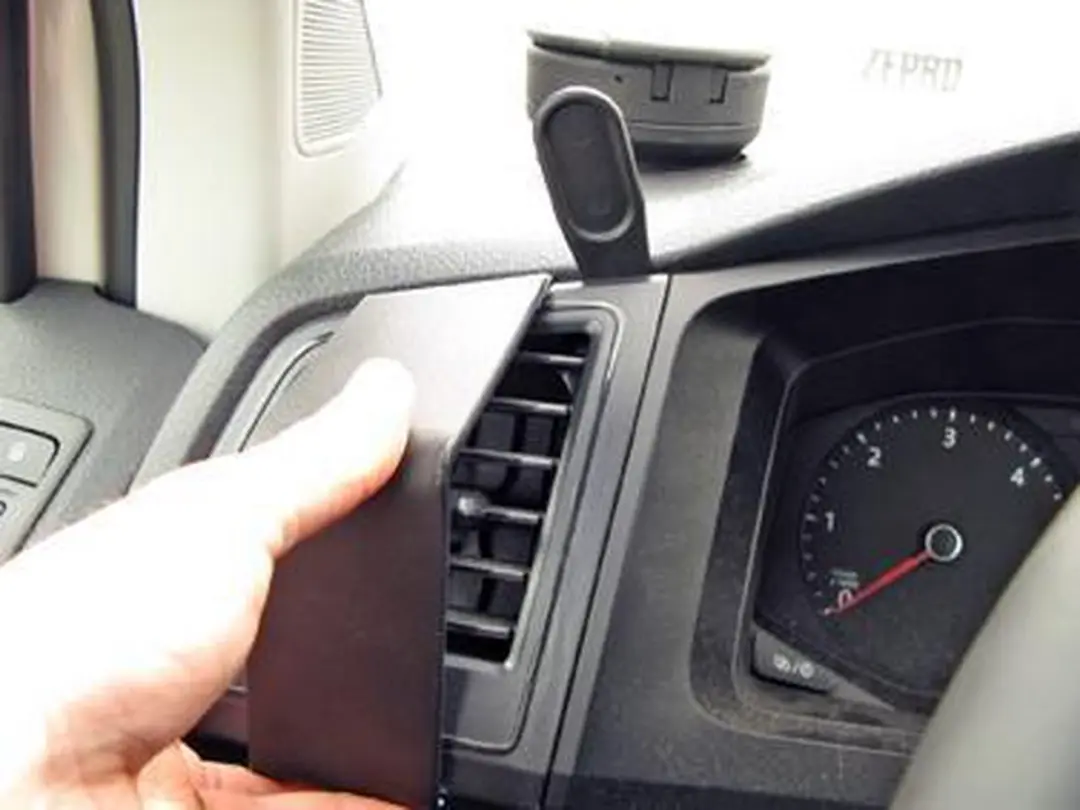 Brodit ProClip 855136 VW T6/Pickup/Caravelle 2016 - Hoekmontage - Zwart