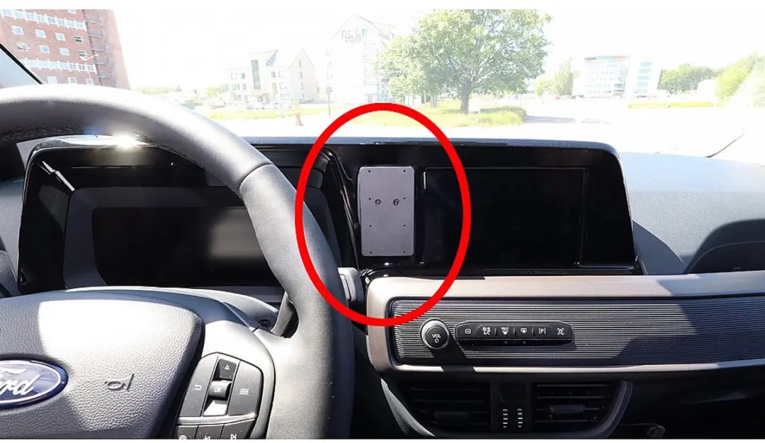 Brodit ProClip Center Mount Ford Transit Courier 2024